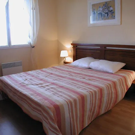Charming With Dishwasher Located At A Golf Course * LʼAiguillon-sur-Vie